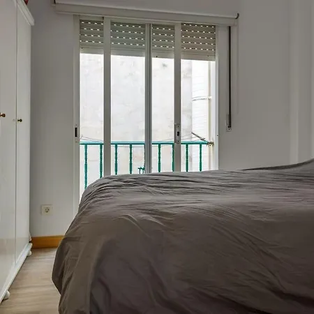 Cozy In Perfect Location *